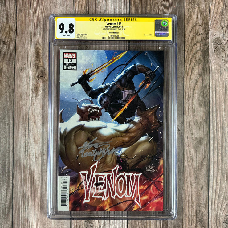 Bry's Comics Venom #13 CGC 9.8 WP SS Signed by InHyuk Lee – Variant Cover art by InHyuk Lee, Debut of a new symbiote suit(Cert:1016)